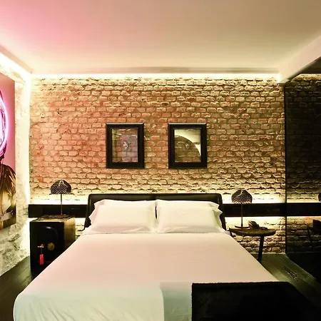Areadocks Boutique Hotel
