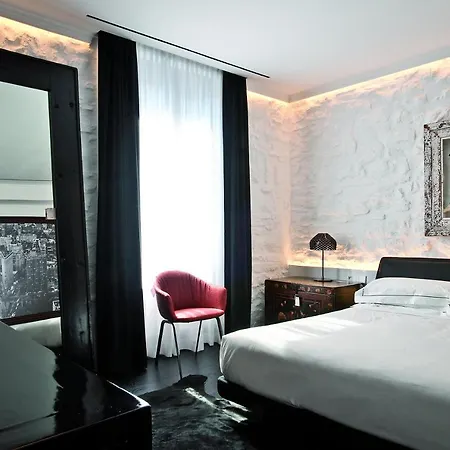 Отель Areadocks Boutique 4*